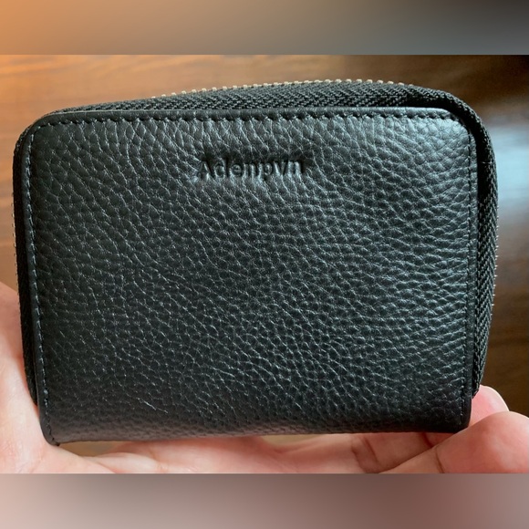 Black Leather Credit Card Wallet - Picture 1 of 5